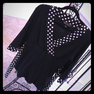 💥Black and white polkadot accent top